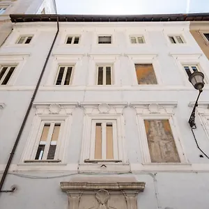 19 Steps Trevi Hotel