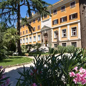 Lh Montemario Hotel